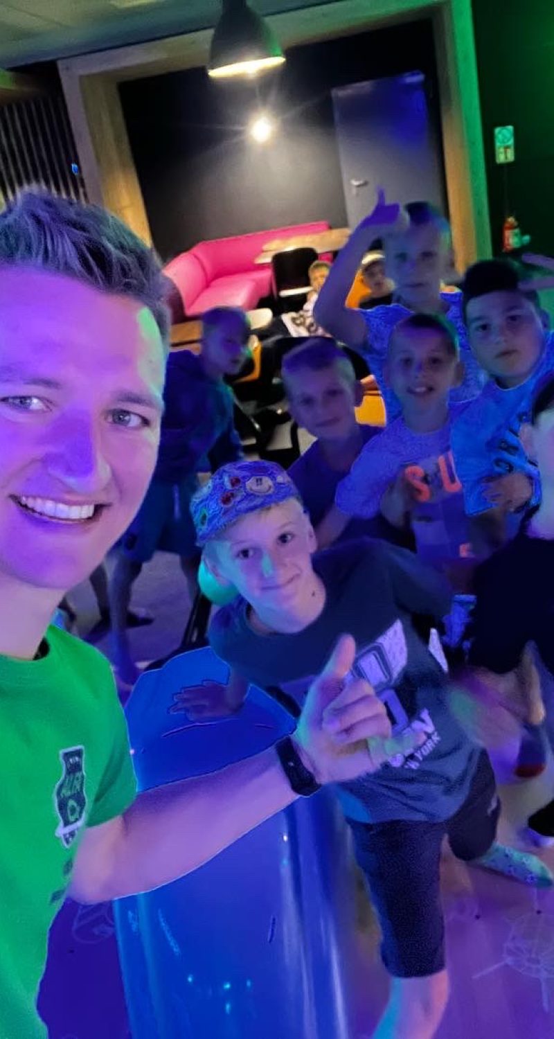 D0B45AED-4B56-4F08-BD98-F449AB4DF437